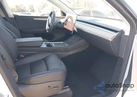 2023 Tesla Model Y Awd/Long Range Dual Motor All-Wheel Drive from USA, damaged, VIN 7SAYGDEEXPA152986